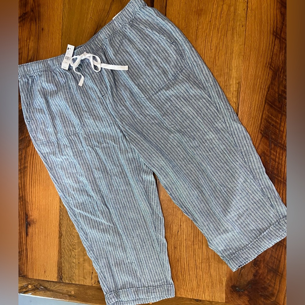 Lane Bryant Linen/Rayon Blend Mid-Rise Capri Pants, Elastic Waist, NWT, Sz 18/20